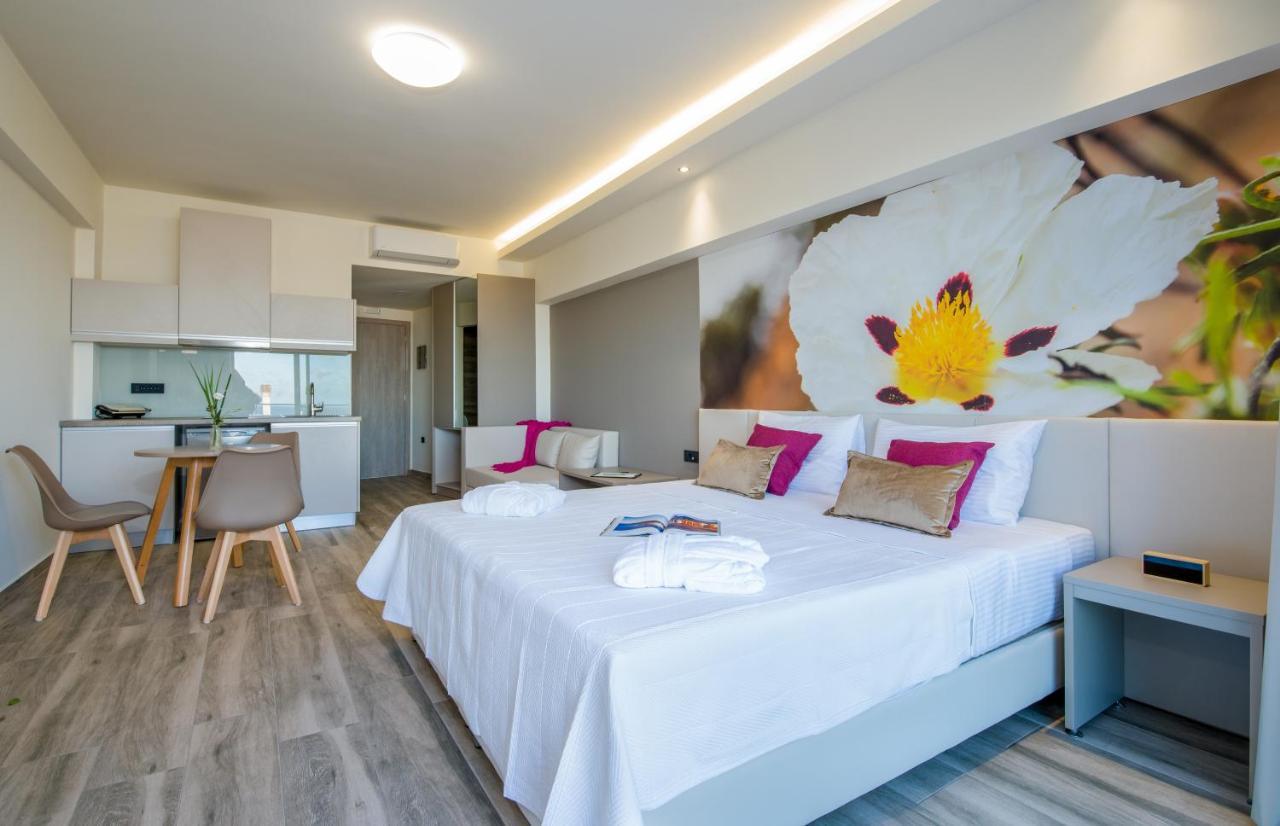 Incognito Creta Luxury Suites And More Κολυμβάρι Εξωτερικό φωτογραφία